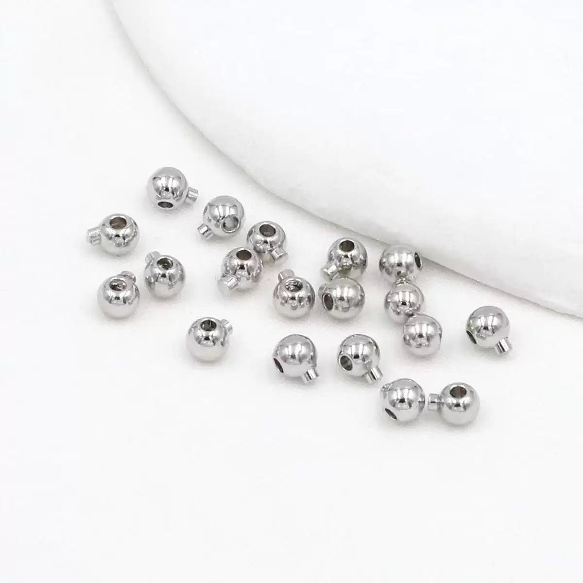 Pressure cooker positioning bead